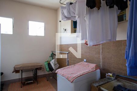 Casa à venda com 250m², 3 quartos e 1 vagaÁrea de Serviço