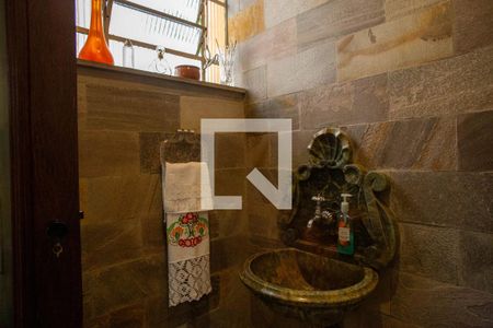 Casa à venda com 250m², 3 quartos e 1 vagaLavabo