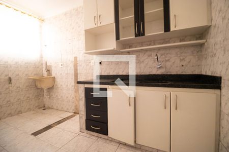 Cozinha de apartamento para alugar com 2 quartos, 58m² em Parque Residencial Vila União, Campinas