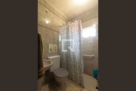 Casa para alugar com 172m², 4 quartos e 2 vagasBanheiro da Edícula