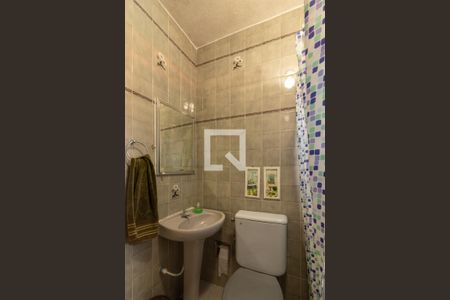 Casa para alugar com 172m², 4 quartos e 2 vagasBanheiro da Edícula