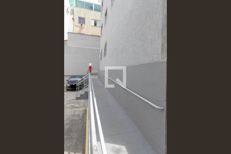 Apartamento à venda com 90m², 2 quartos e 1 vaga Apartamento à venda com 90m², 2 quartos e 1 vagaEntrada