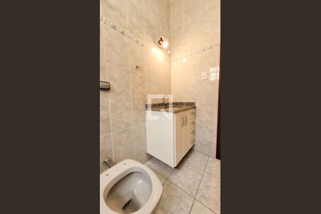 Casa para alugar com 130m², 3 quartos e 1 vagaBanheiro