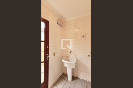 Casa para alugar com 130m², 3 quartos e 1 vagaÁrea de Serviço