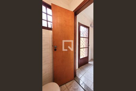 Casa para alugar com 130m², 3 quartos e 1 vagaBanheiro de serviço