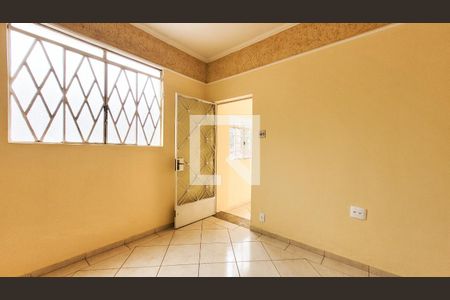 Casa para alugar com 130m², 3 quartos e 1 vagaSala