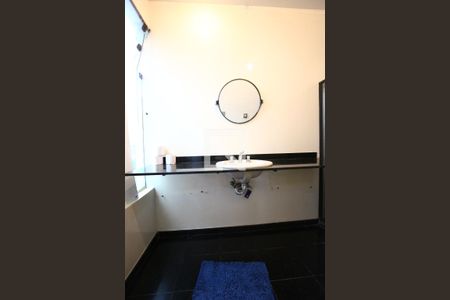 Casa para alugar com 1000m², 3 quartos e 6 vagasBanheiro