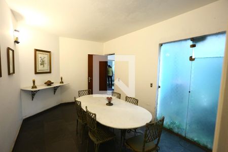 Casa para alugar com 1000m², 3 quartos e 6 vagasCopa