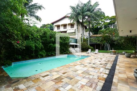 Casa para alugar com 1000m², 3 quartos e 6 vagasÁrea comum - Piscina