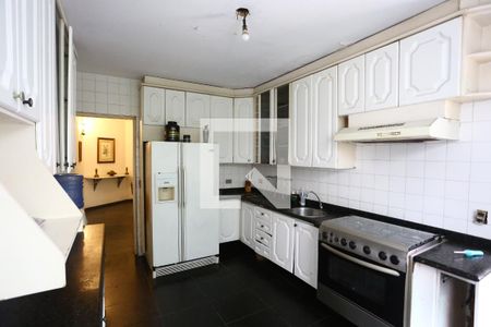 Casa para alugar com 1000m², 3 quartos e 6 vagasCozinha