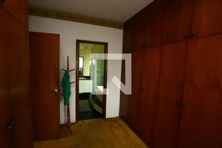 Casa para alugar com 1000m², 3 quartos e 6 vagassuíte 3