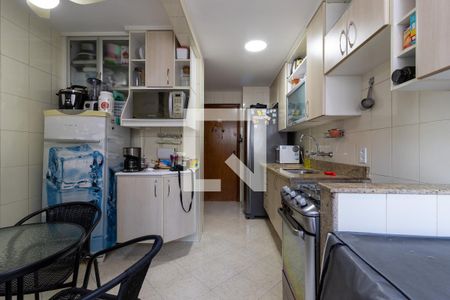 Apartamento à venda com 136m², 2 quartos e 2 vagasCozinha