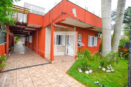 Casa para alugar com 280m², 2 quartos e 6 vagasFachada