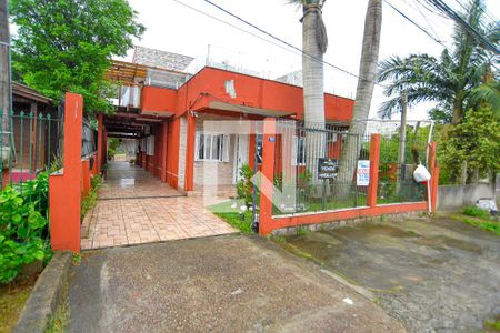 Casa para alugar com 280m², 2 quartos e 6 vagasFachada