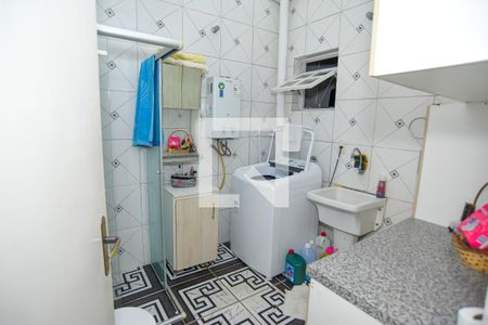 Casa para alugar com 280m², 2 quartos e 6 vagasÁrea de serviço