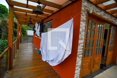 Casa para alugar com 280m², 2 quartos e 6 vagasÁrea externa