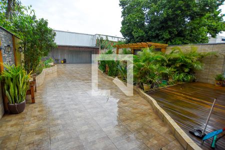 Casa para alugar com 280m², 2 quartos e 6 vagasÁrea externa