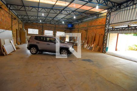 Casa para alugar com 280m², 2 quartos e 6 vagasGaragem