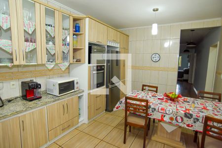 Casa para alugar com 280m², 2 quartos e 6 vagasCozinha