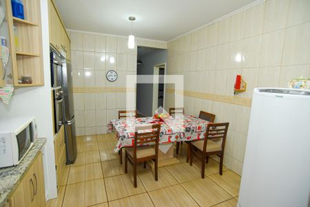 Casa para alugar com 280m², 2 quartos e 6 vagasCozinha