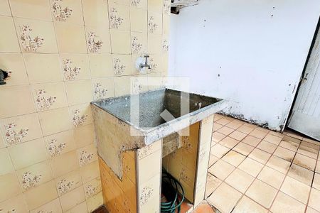 Casa à venda com 180m², 3 quartos e 2 vagas Casa à venda com 180m², 3 quartos e 2 vagasÁrea de Serviço