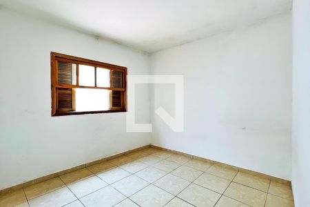 Casa à venda com 180m², 3 quartos e 2 vagas Casa à venda com 180m², 3 quartos e 2 vagasQuarto 3