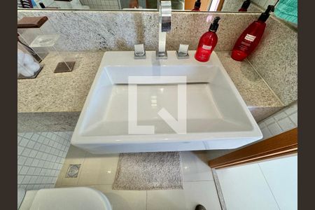 Apartamento à venda com 161m², 3 quartos e 2 vagas Apartamento à venda com 161m², 3 quartos e 2 vagasSuíte 2 - Banheiro