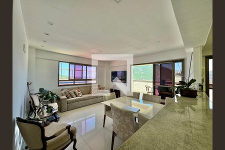 Apartamento à venda com 161m², 3 quartos e 2 vagas Apartamento à venda com 161m², 3 quartos e 2 vagasSala