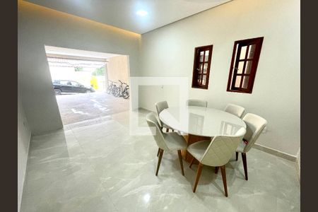 Sala andar inferior de casa à venda com 2 quartos, 150m² em Jardim Diana, Várzea Paulista