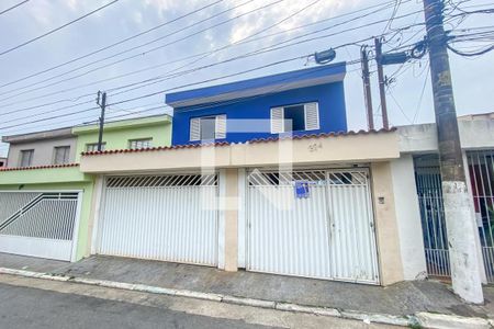 Casa à venda com 275m², 4 quartos e 4 vagasFachada