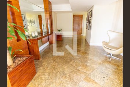 Apartamento para alugar com 140m², 4 quartos e 2 vagas Apartamento para alugar com 140m², 4 quartos e 2 vagasÁrea comum - Hall