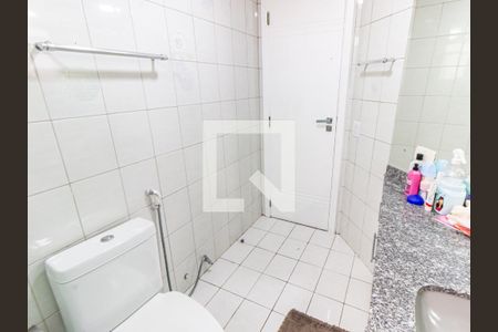 Apartamento para alugar com 140m², 4 quartos e 2 vagas Apartamento para alugar com 140m², 4 quartos e 2 vagasBanheiro