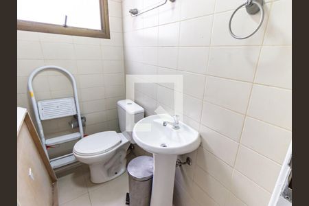 Apartamento para alugar com 140m², 4 quartos e 2 vagas Apartamento para alugar com 140m², 4 quartos e 2 vagasBanheiro de serviço