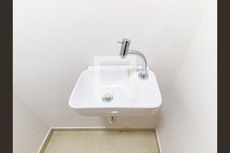 Apartamento para alugar com 140m², 4 quartos e 2 vagas Apartamento para alugar com 140m², 4 quartos e 2 vagasLavabo