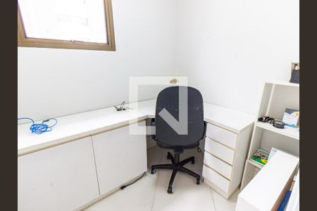 Apartamento para alugar com 140m², 4 quartos e 2 vagas Apartamento para alugar com 140m², 4 quartos e 2 vagasEscritório