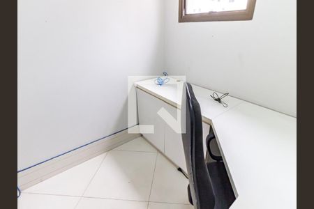 Apartamento para alugar com 140m², 4 quartos e 2 vagas Apartamento para alugar com 140m², 4 quartos e 2 vagasEscritório