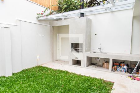 Casa de condomínio para alugar com 150m², 3 quartos e 2 vagas Casa de condomínio para alugar com 150m², 3 quartos e 2 vagasChurrasqueira