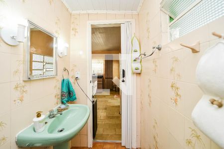 Casa à venda com 200m², 3 quartos e 2 vagasBanheiro 2