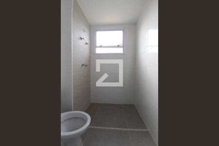 Apartamento para alugar com 64m², 2 quartos e 1 vaga Apartamento para alugar com 64m², 2 quartos e 1 vagaBanheiro da Suíte