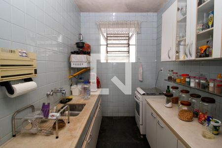 Casa à venda com 320m², 4 quartos e 2 vagasCozinha