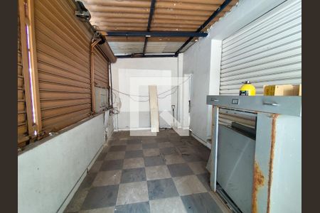 Casa à venda com 320m², 4 quartos e 2 vagasÁrea de Serviço