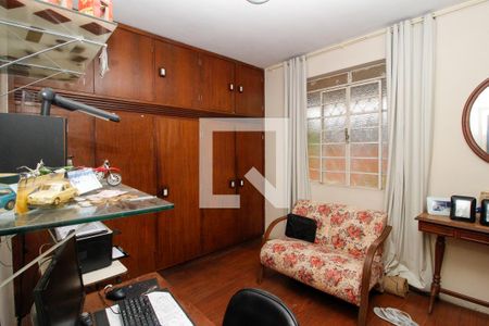 Quarto 2 de casa à venda com 4 quartos, 320m² em Carlos Prates, Belo Horizonte
