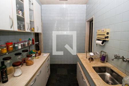 Casa à venda com 320m², 4 quartos e 2 vagasCozinha