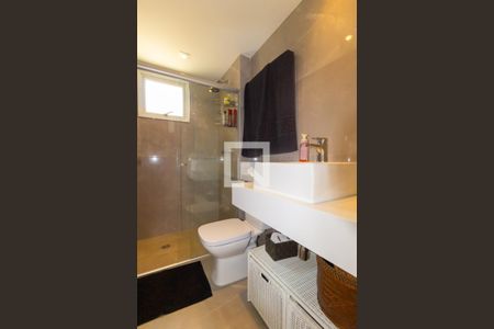 Apartamento à venda com 178m², 3 quartos e 3 vagasBanheiro da Suíte 2