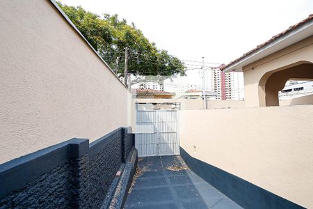Casa para alugar com 70m², 2 quartos e 3 vagas Casa para alugar com 70m², 2 quartos e 3 vagasGaragem