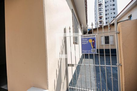 Casa para alugar com 70m², 2 quartos e 3 vagas Casa para alugar com 70m², 2 quartos e 3 vagasFachada