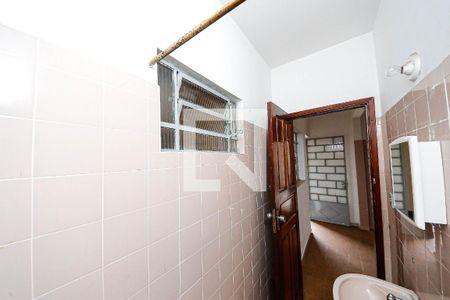 Casa para alugar com 70m², 2 quartos e 3 vagas Casa para alugar com 70m², 2 quartos e 3 vagasBanheiro