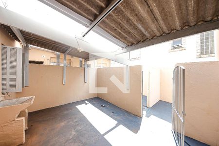 Casa para alugar com 50m², 1 quarto e sem vagaÁrea de Serviço