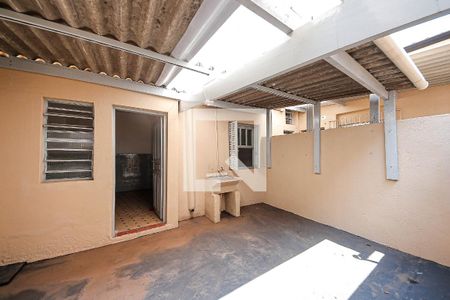 Casa para alugar com 50m², 1 quarto e sem vagaÁrea de Serviço