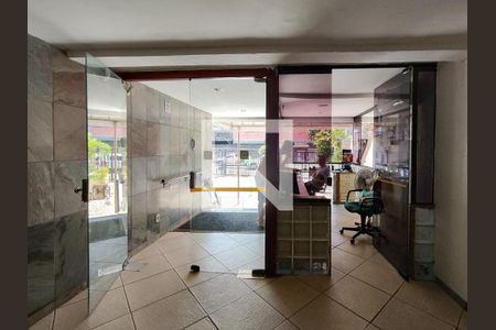 Apartamento à venda com 60m², 2 quartos e 1 vagaFachada e portaria